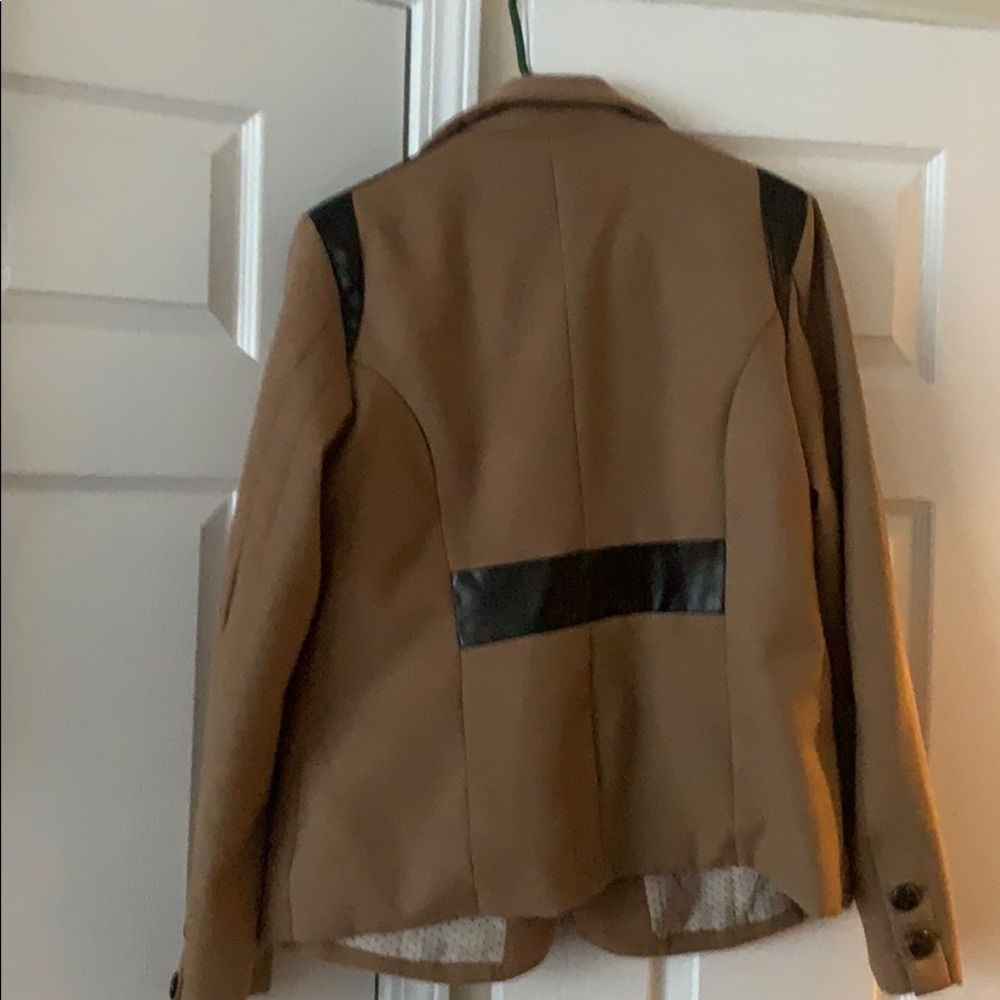 Blazer - Picture 2 of 3